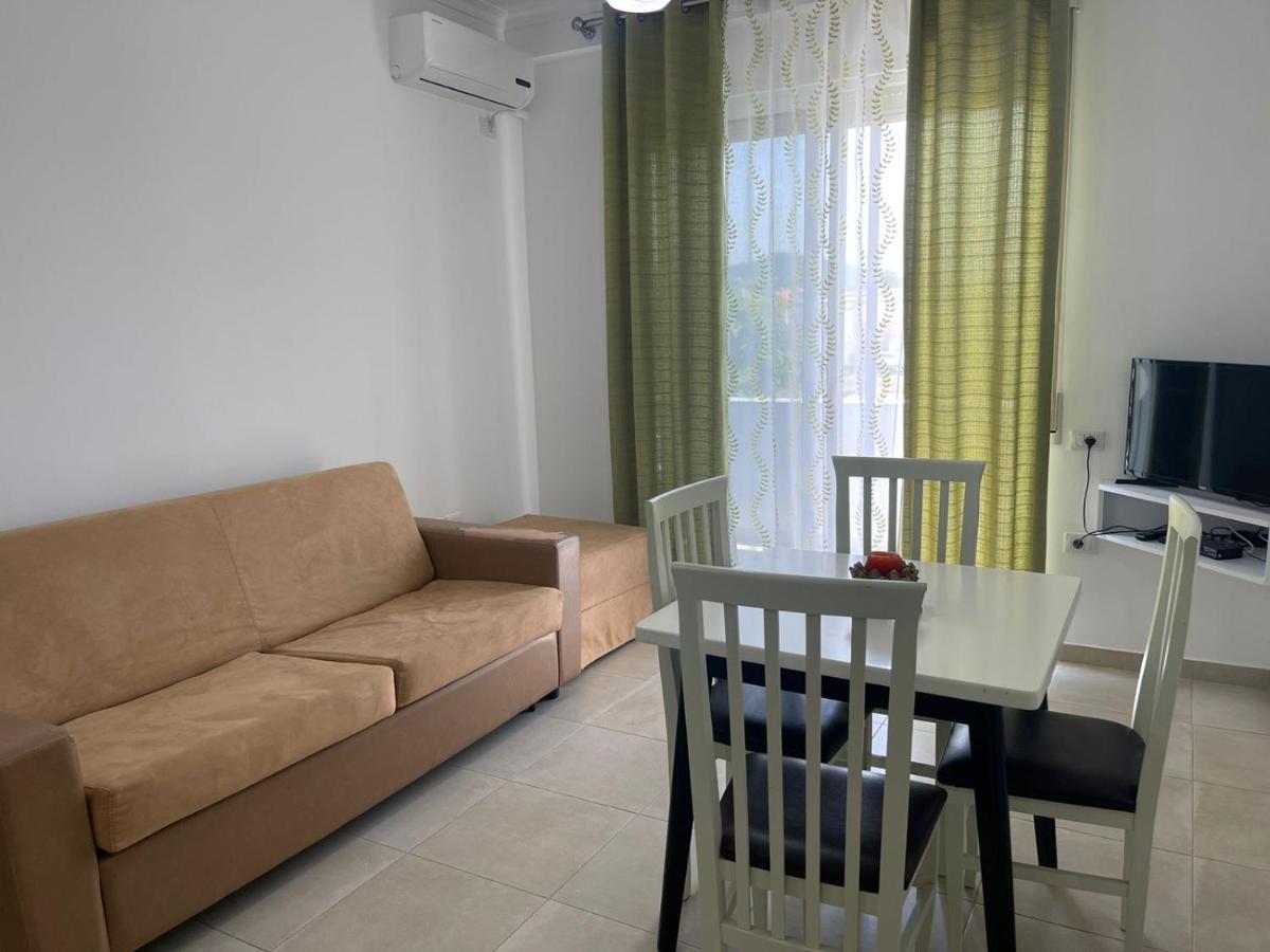 Migi Residence Дуррес Екстер'єр фото