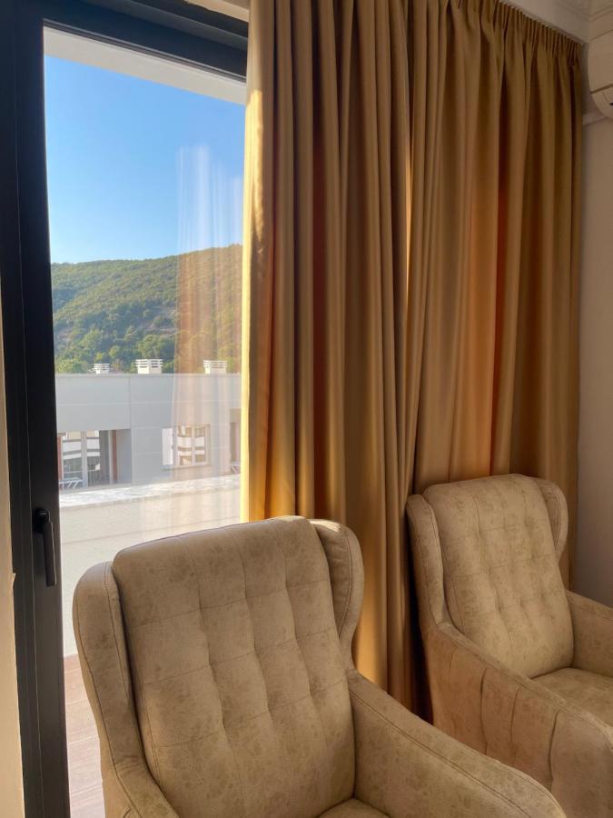 Migi Residence Дуррес Екстер'єр фото