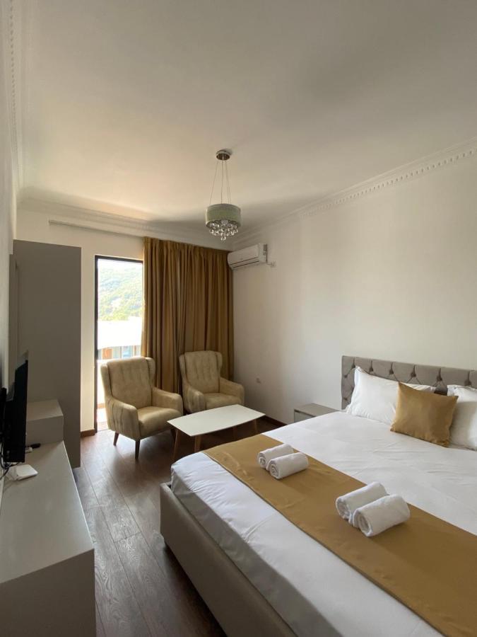 Migi Residence Дуррес Екстер'єр фото